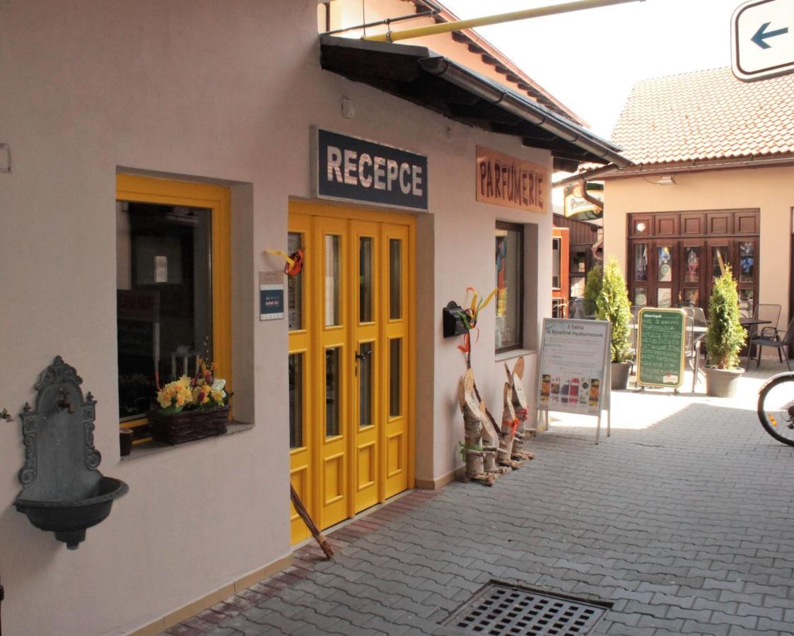 Hotel Pansky Dum Žamberk מראה חיצוני תמונה