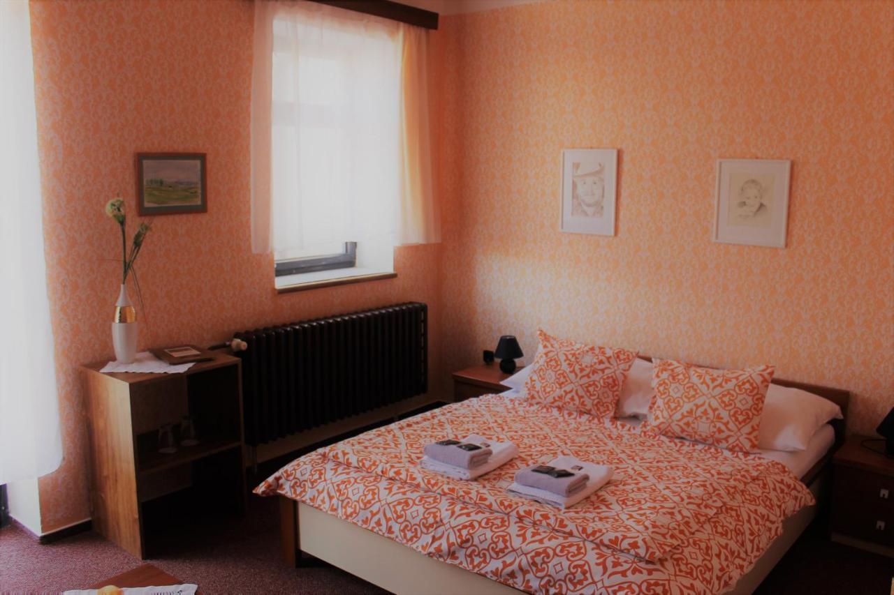 Hotel Pansky Dum Žamberk מראה חיצוני תמונה
